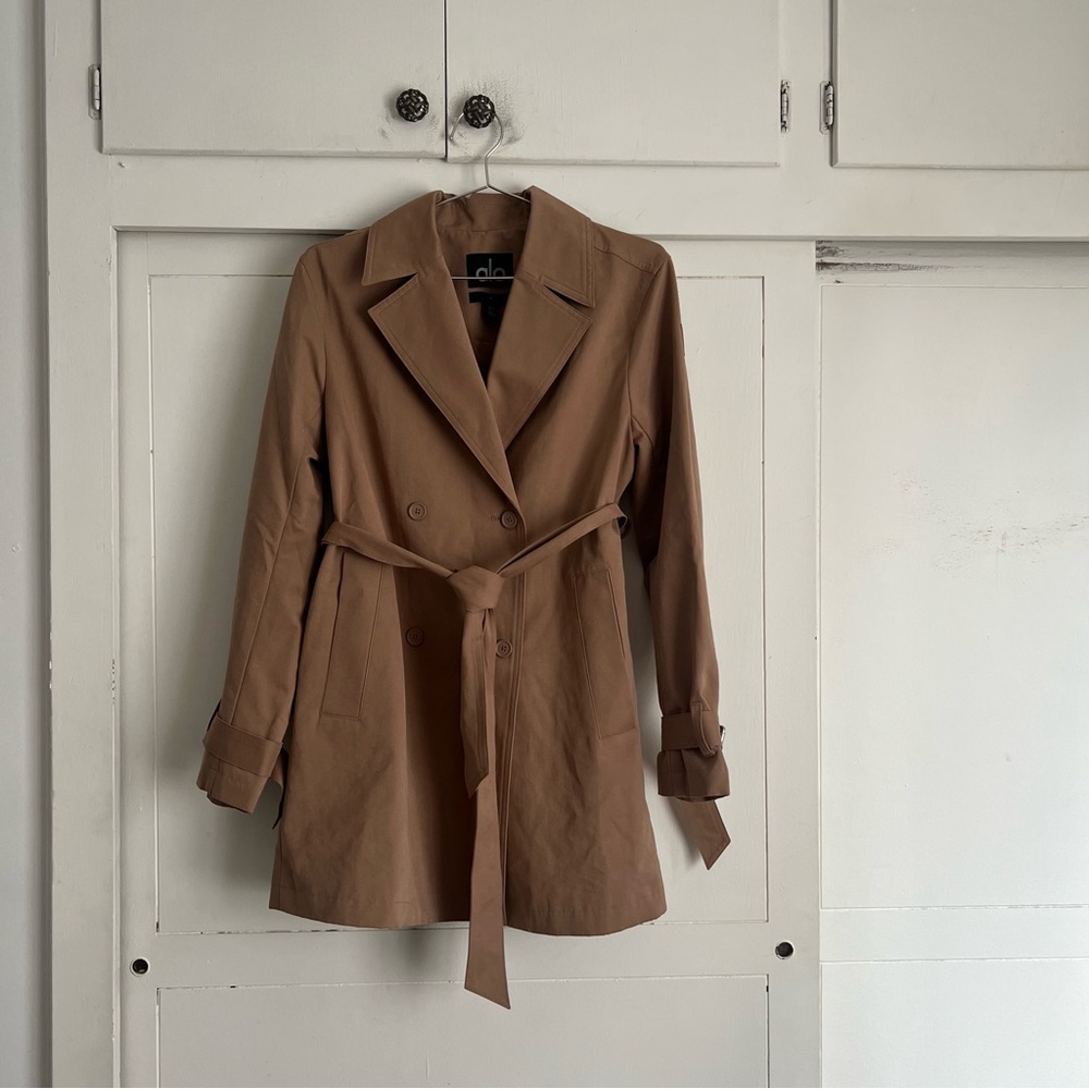 Alo Yoga Pristine Trench Coat - Toasted Almond
